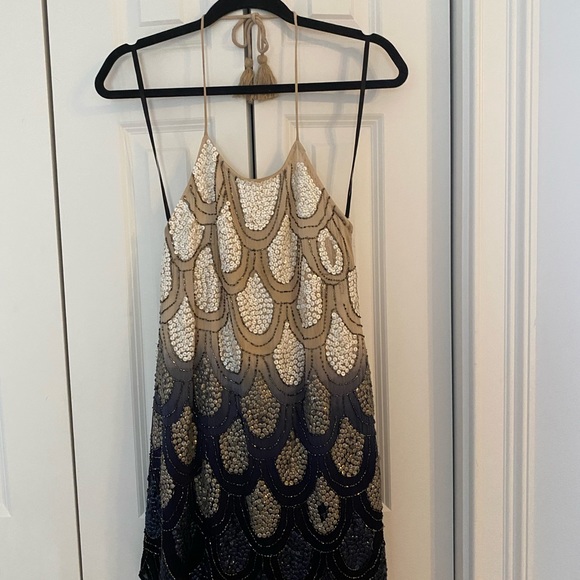 NBD sequined halter dress with scalloped hem - Picture 3 of 9